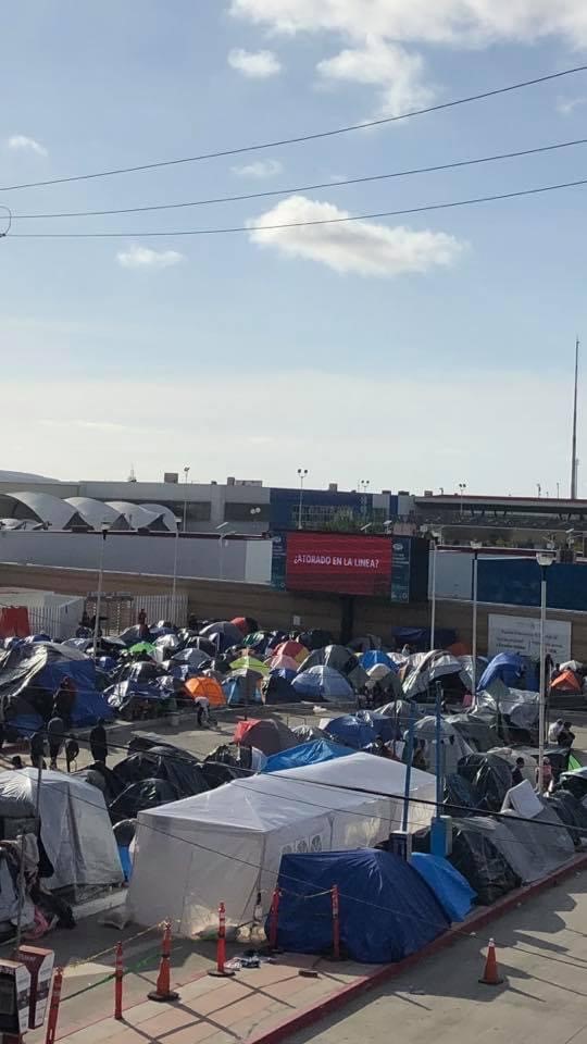 rows of tents near border crossing