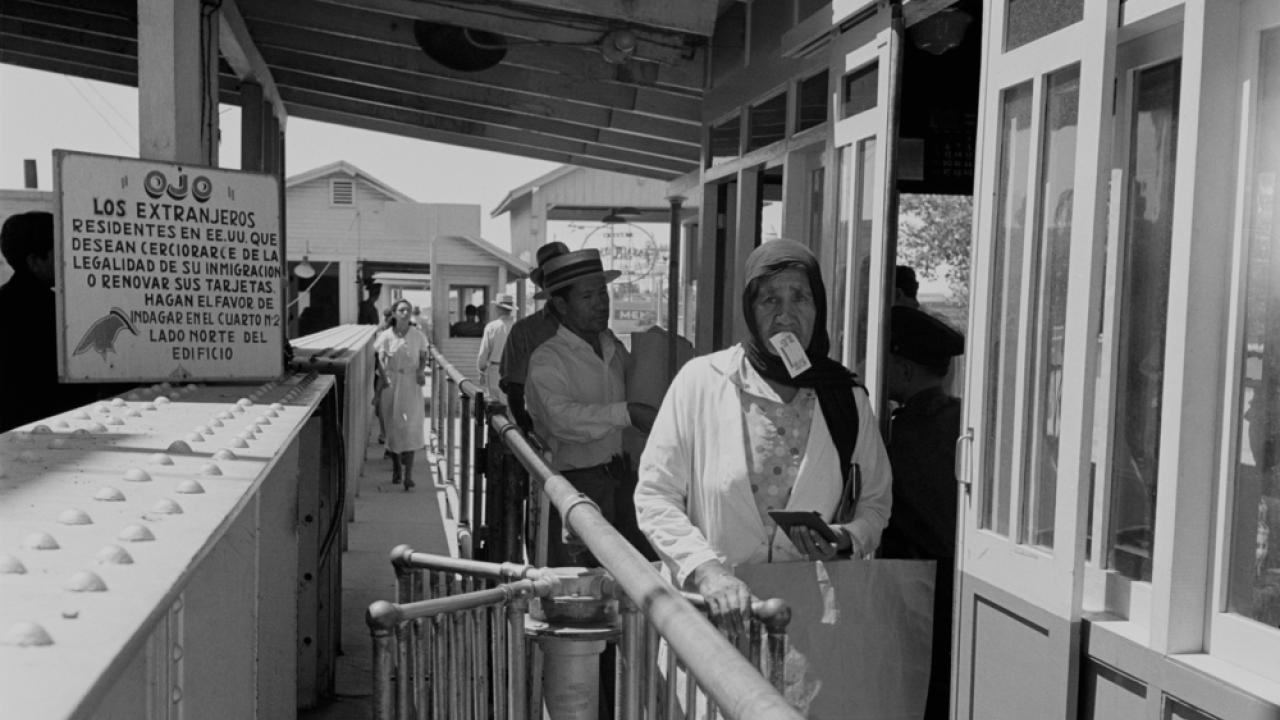 Photo of Mexican Immigrant entering the US in 1938